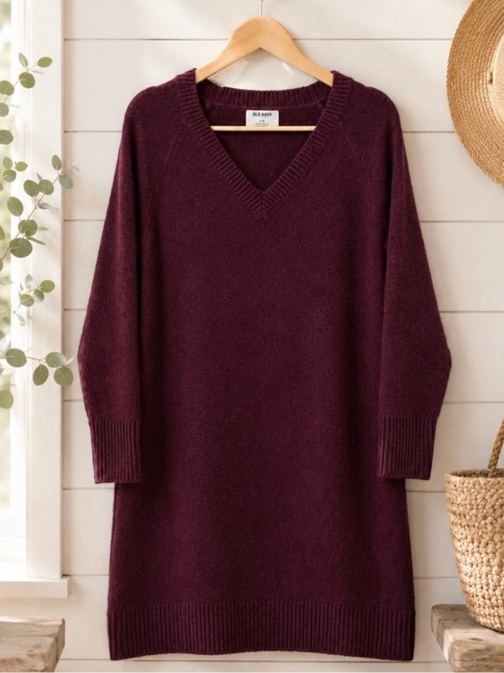 ✨ Old Navy Sweater Dress Soft V-Neck Burgundy Knit Size S ✨